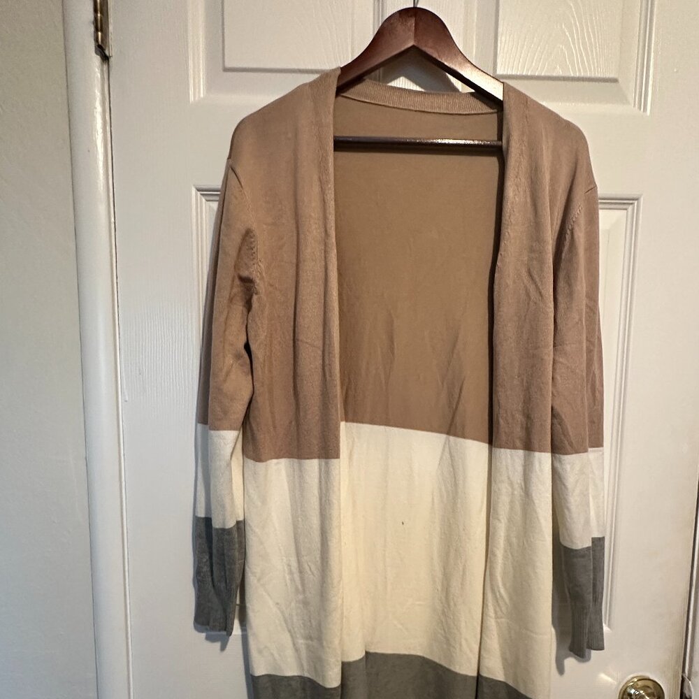 Large Lightweight Colorblock Cardigan - Picture 1 of 4